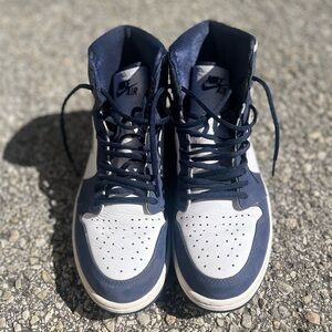 Nike Air Jordan 1 Retro High OG Midnight Navy Sneakers